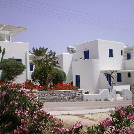 Nicos Studios & Apartments 로갈라스 외부 사진
